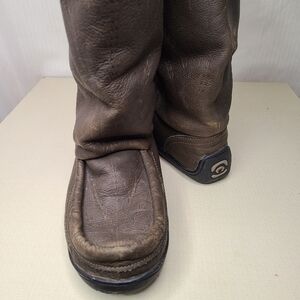 Mukluk ( Manitobah) Mens 9 Ladies 11